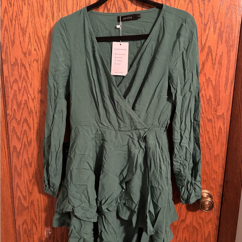 Zesica Green V-Neck Blouse